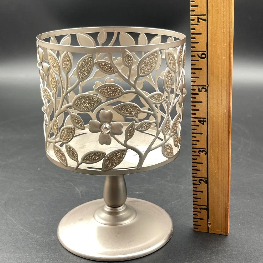 Bath & Body Works Dogwood Silver Floral Glitter Pedestal 3-Wick Candle Holder